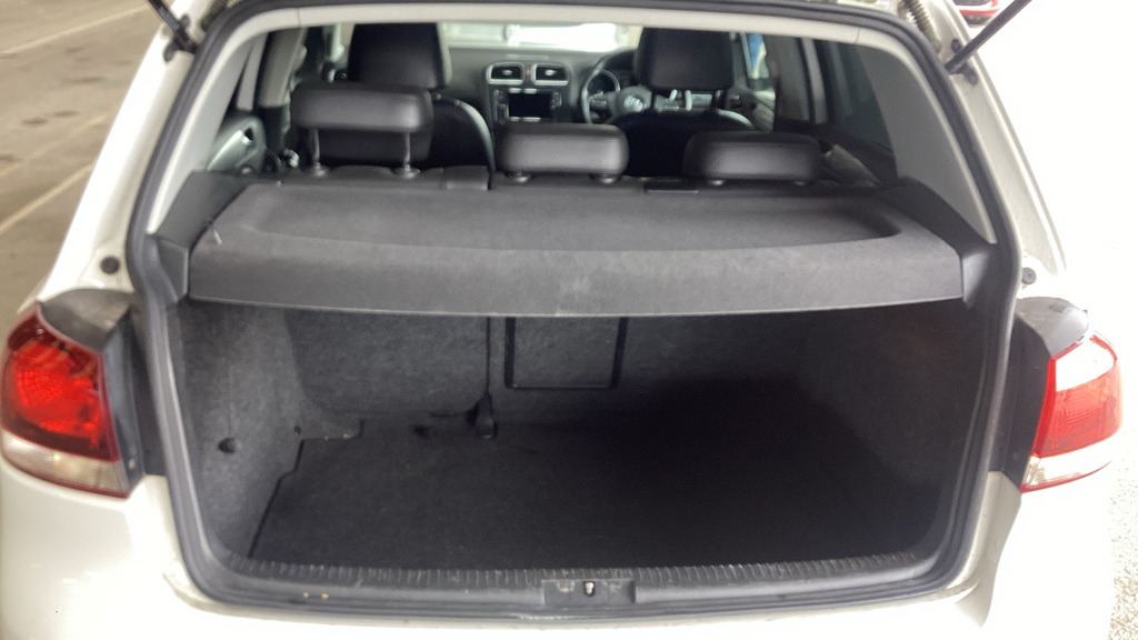 Used Volkswagen Golf 2012 for sale - 76766517: Photo 5