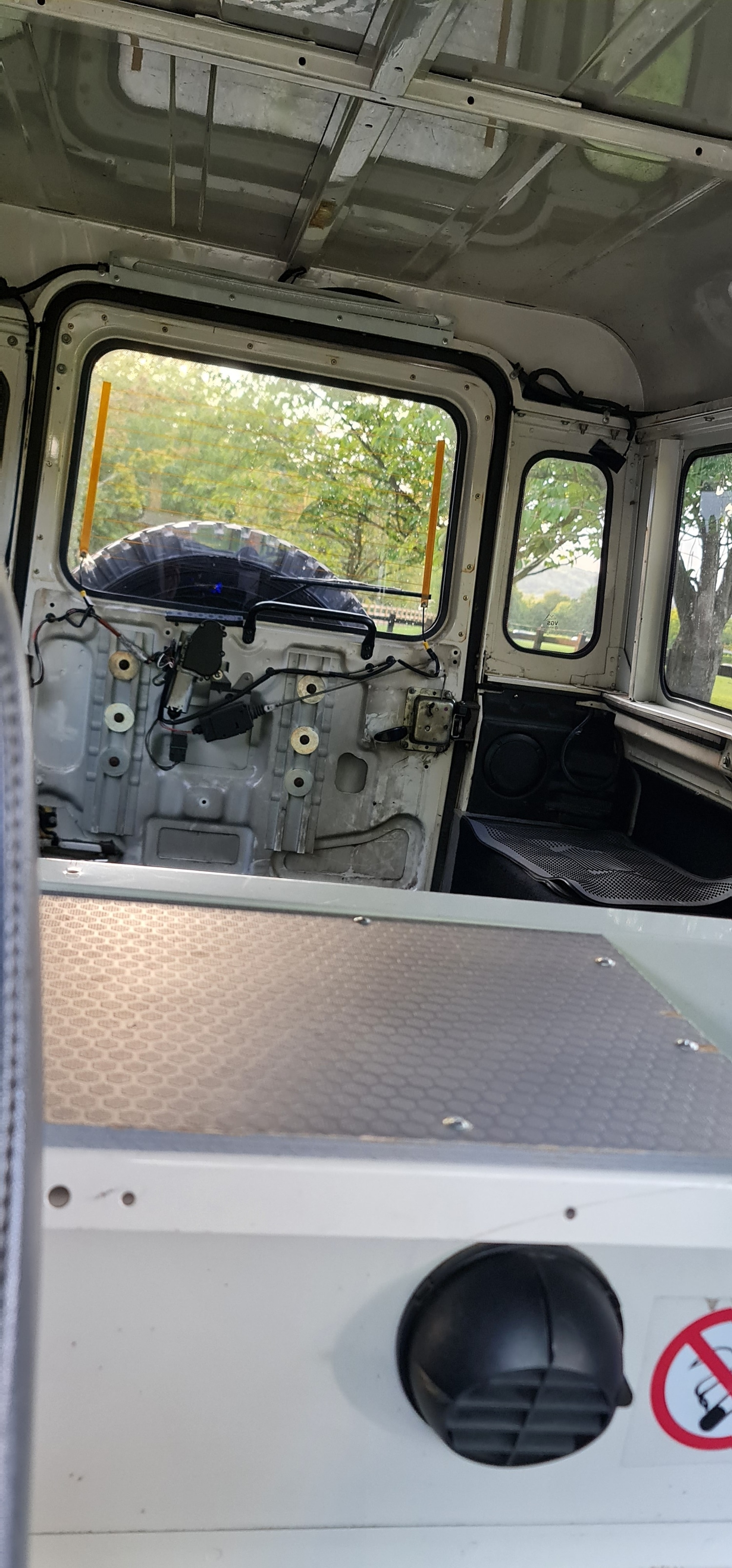 Used Land Rover Defender 2010 for sale - 77998802: Photo 24