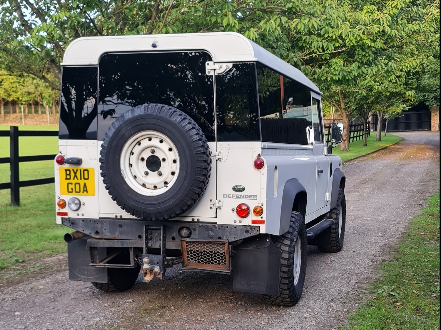 Used Land Rover Defender 2010 for sale - 77998802: Photo 9
