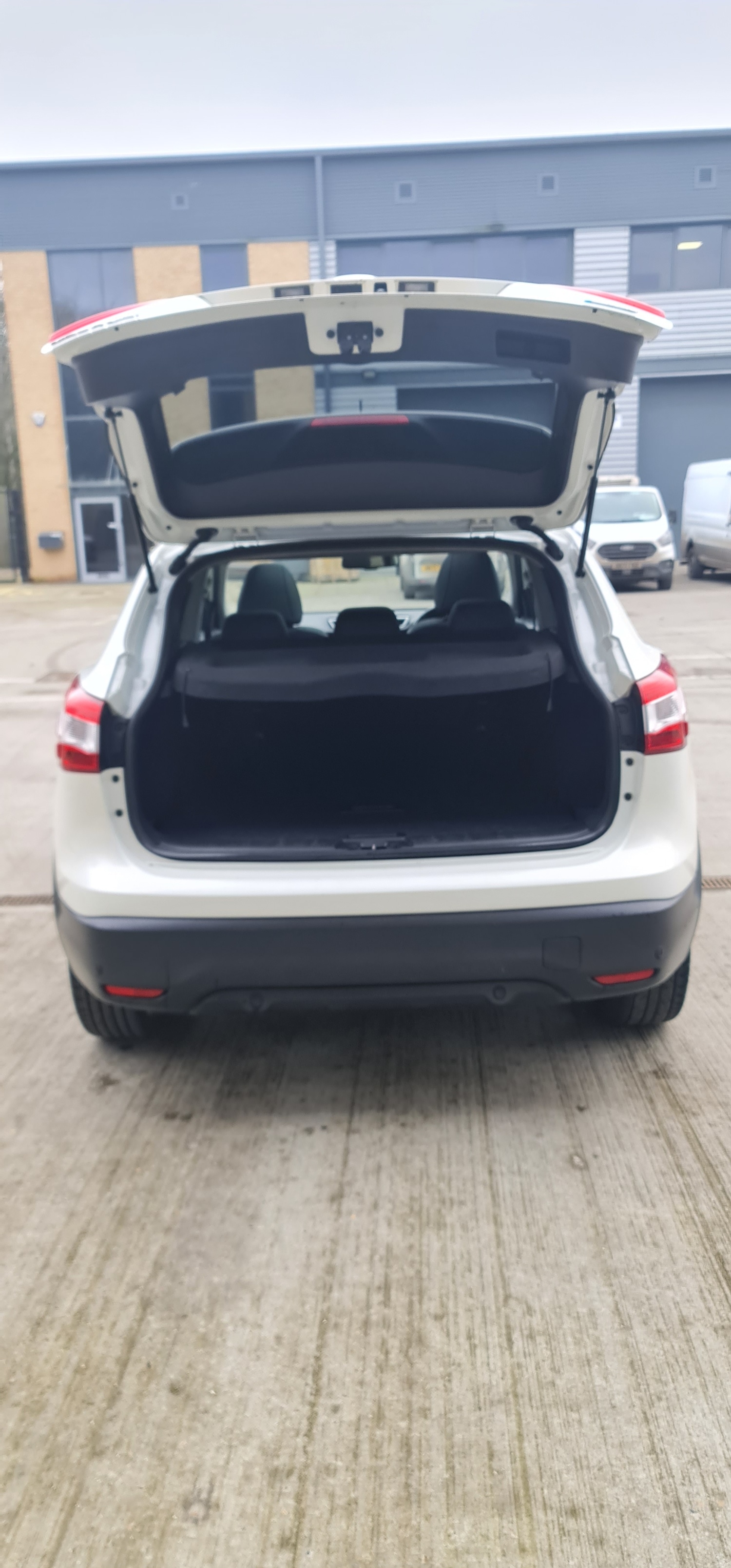 Used Nissan Qashqai 2014 for sale - 76079791: Photo 16