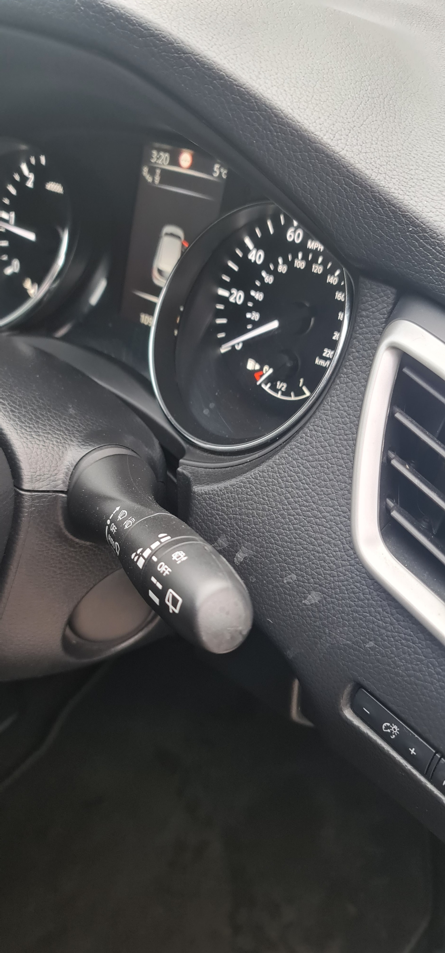Used Nissan Qashqai 2014 for sale - 76079791: Photo 21