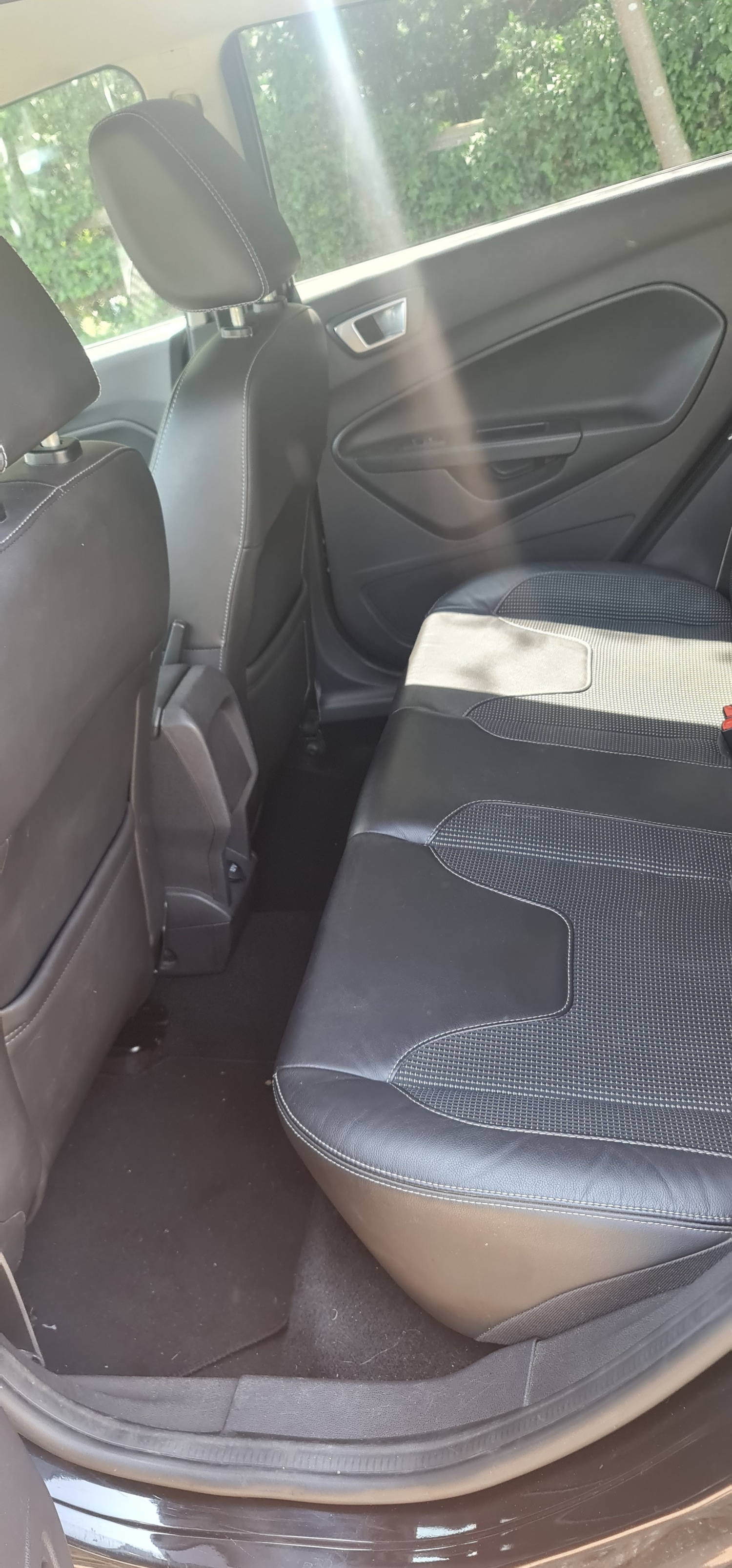 Used Ford Fiesta 2014 for sale - 76766601: Photo 28