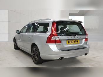 Used Volvo V70 2010 for sale - 79479153: Photo