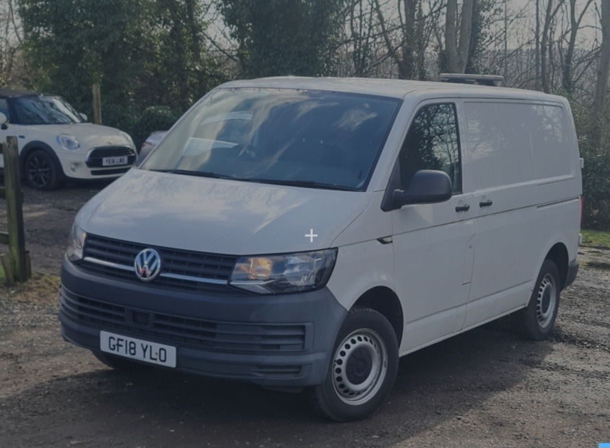Used Volkswagen Transporter 2018 for sale - 76065593: Photo 2