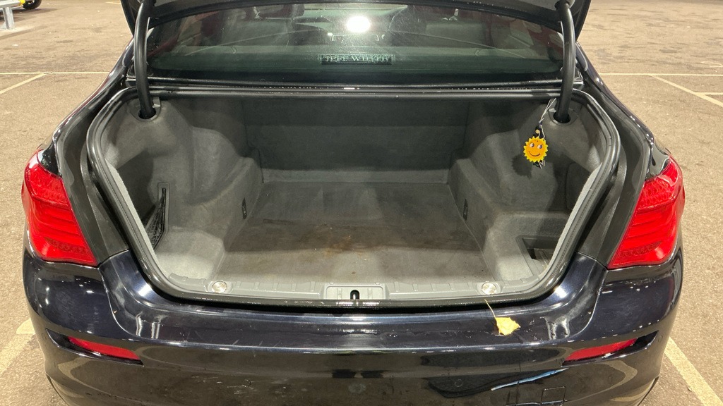 Used BMW 7 Series 2012 for sale - 77659231: Photo 7