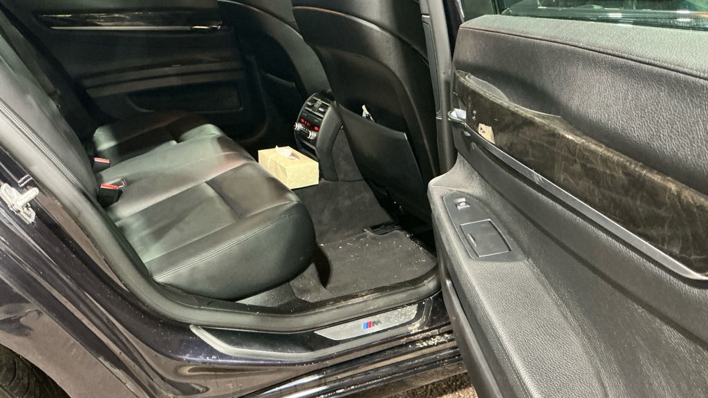 Used BMW 7 Series 2012 for sale - 77659231: Photo 8