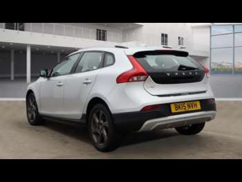 Used Volvo V40 2015 for sale - 74448013: Photo