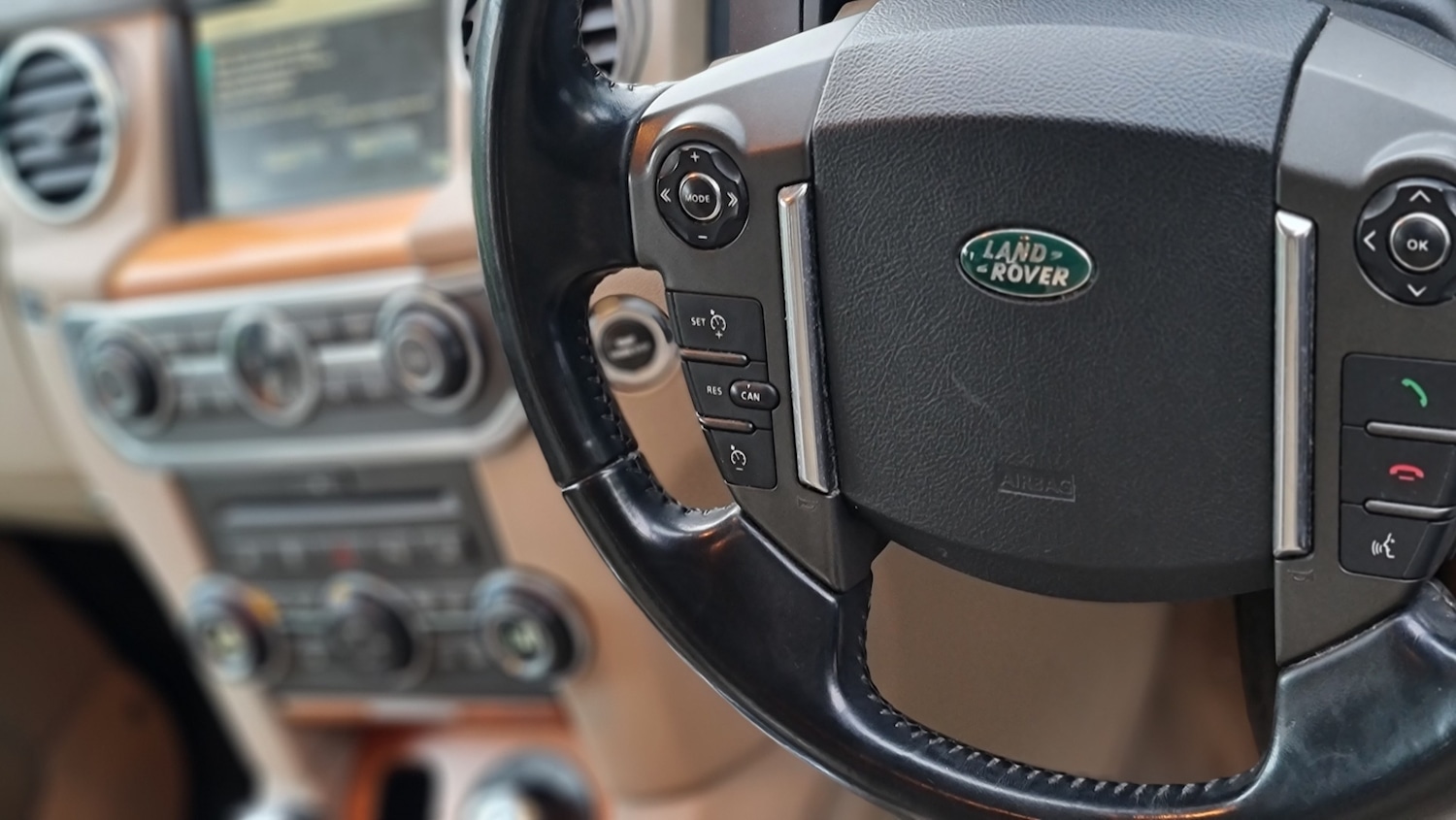 Used Land Rover Discovery 4 2014 for sale - 76017024: Photo 14