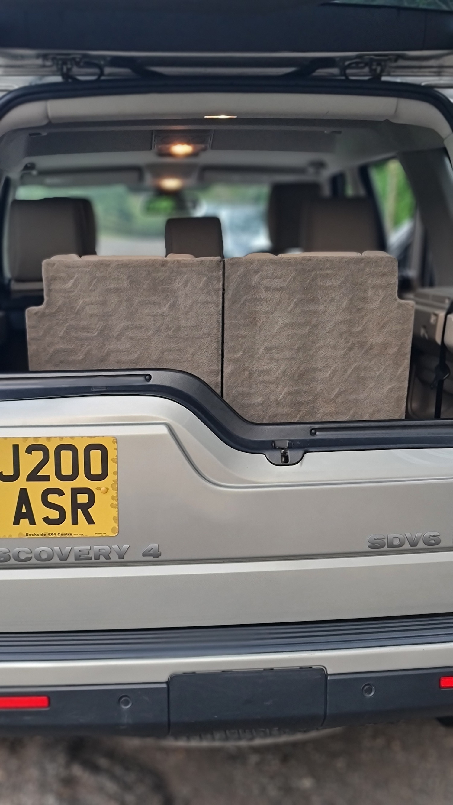 Used Land Rover Discovery 4 2014 for sale - 76017024: Photo 17