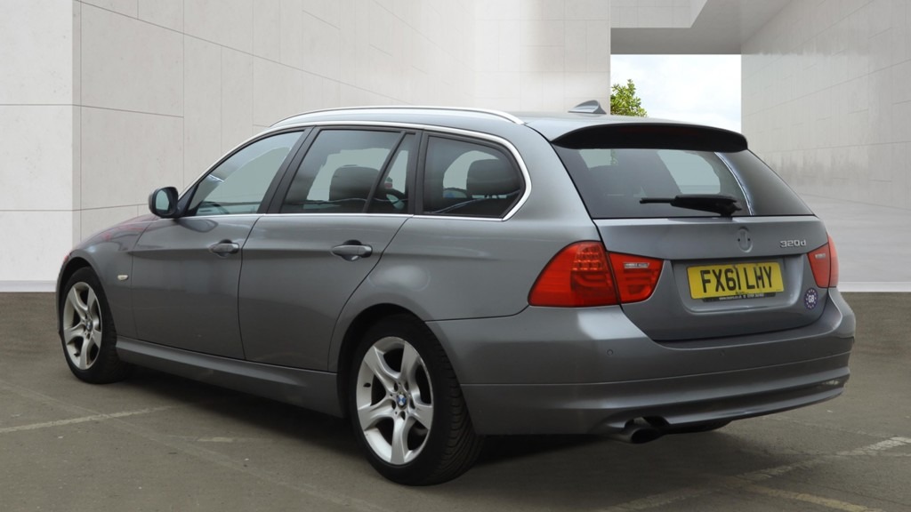 Used BMW 3 Series 2011 for sale - 78140430: Photo 3