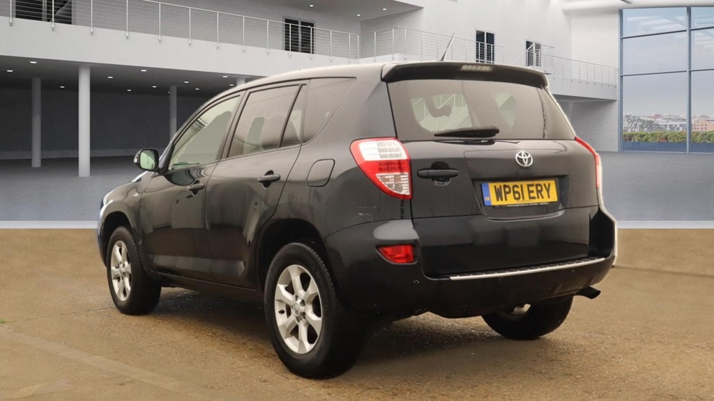Used Toyota RAV4 2011 for sale - 76762783: Photo 3