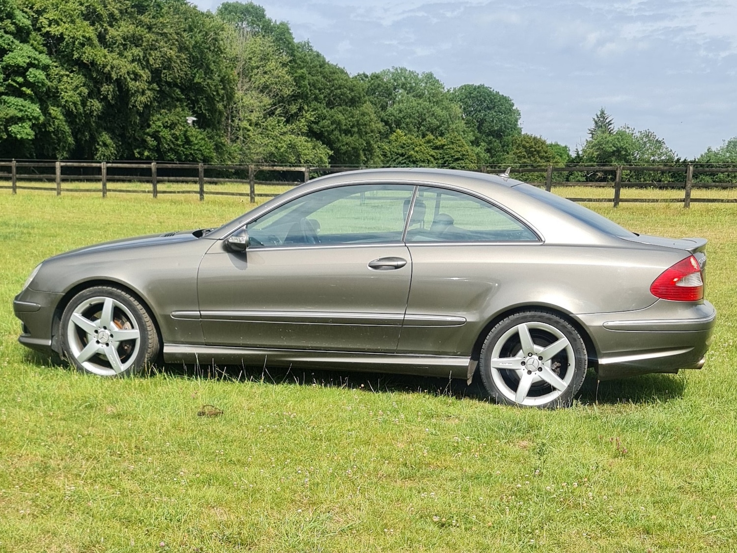 Used Mercedes-Benz CLK 2008 for sale - 76778087: Photo 3