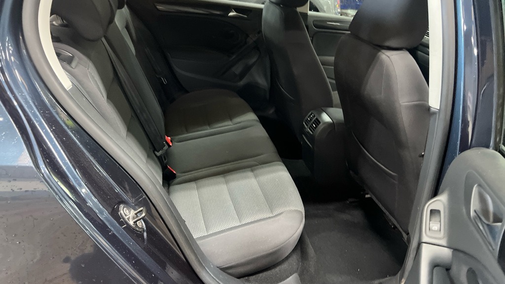 Used Volkswagen Golf 2009 for sale - 77248829: Photo 14