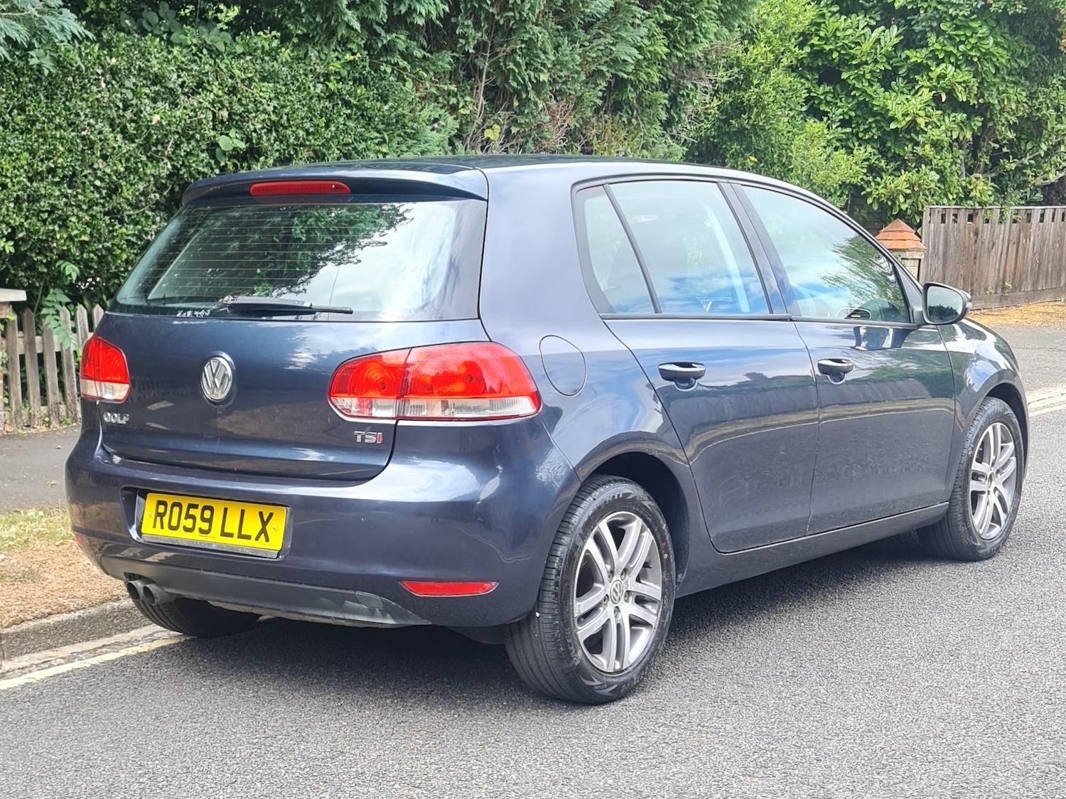 Used Volkswagen Golf 2009 for sale - 77248829: Photo 4