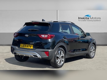 Used Kia Stonic 2021 for sale - 78770378: Photo