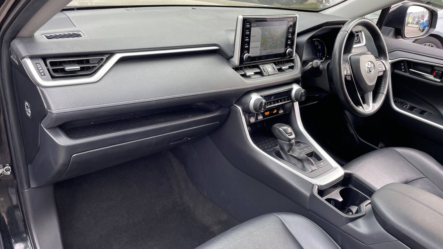 Used Toyota RAV4 2021 for sale - 75938185: Photo 10