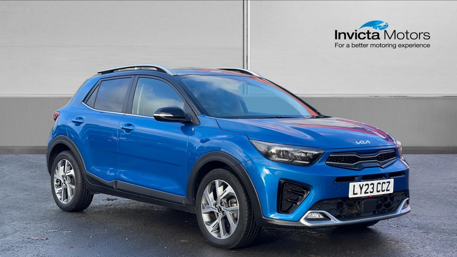 Used Kia Stonic 2023 for sale - 76896855: Photo 1