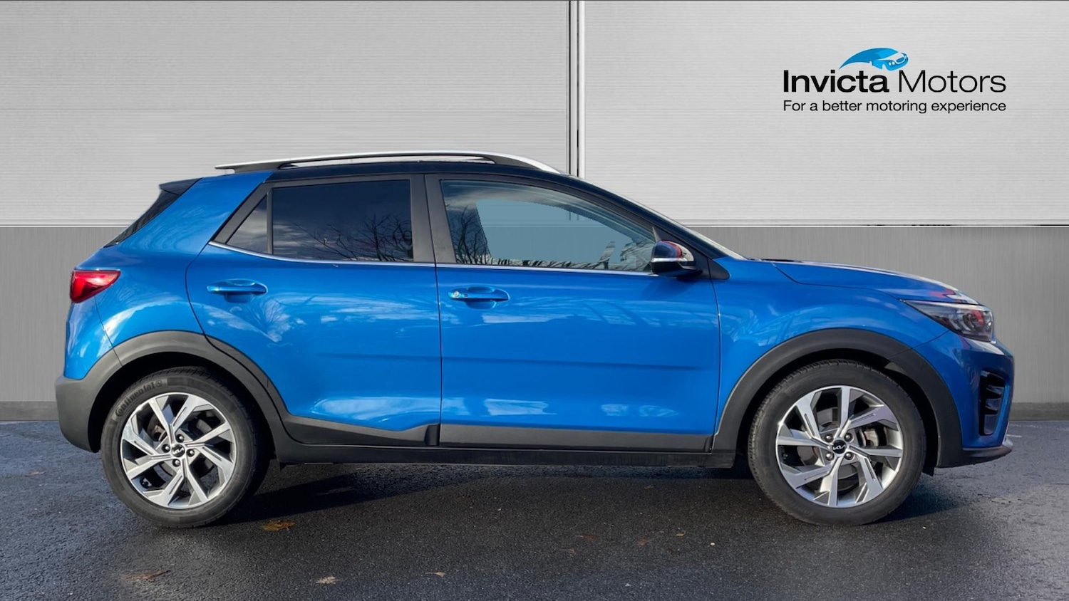 Used Kia Stonic 2023 for sale - 76896855: Photo 2