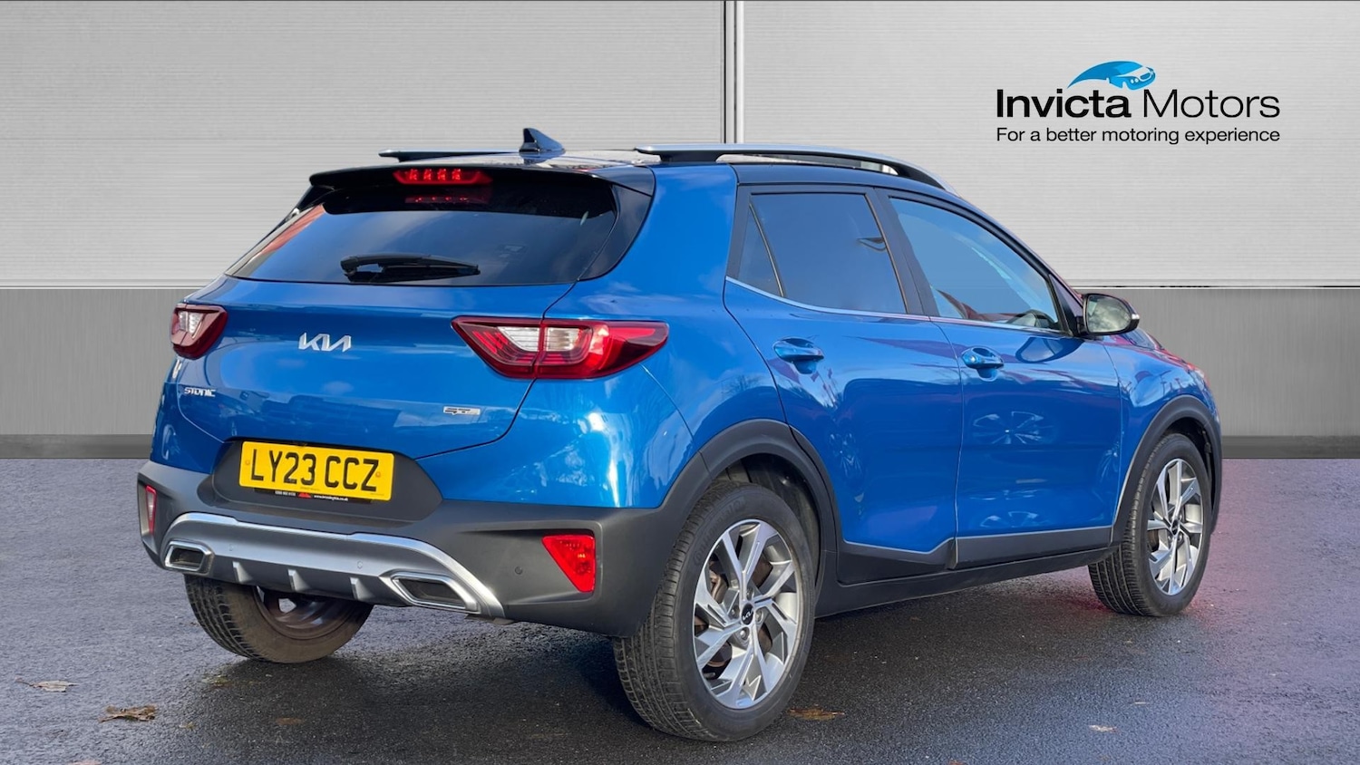 Used Kia Stonic 2023 for sale - 76896855: Photo 3
