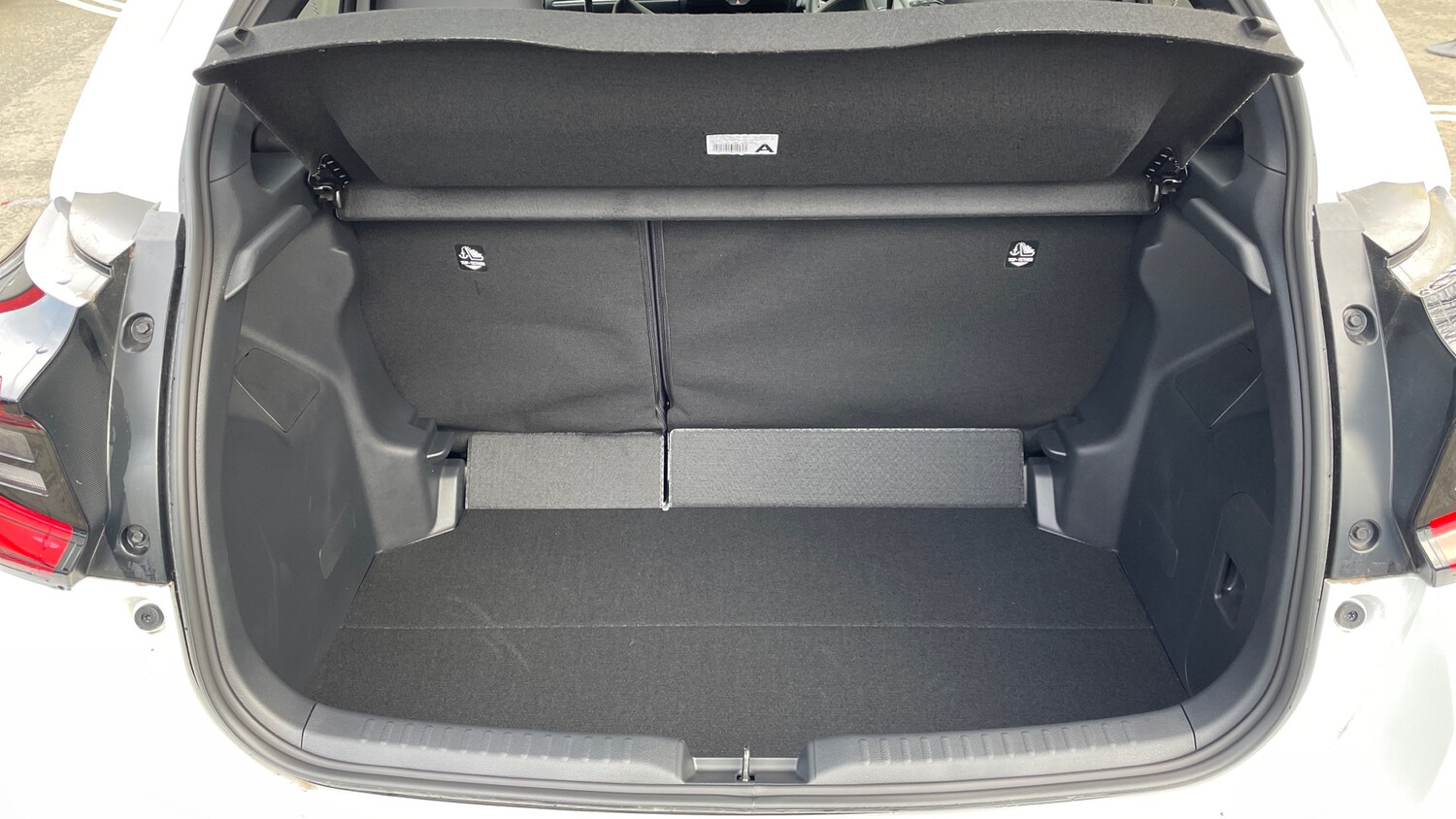 Used Mazda Mazda2 HYBRID for sale - 78168602: Photo 15