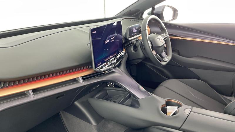 Used Cupra Tavascan 2024 for sale - 76273843: Photo 2