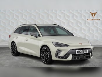 2025 - 1.5 eHybrid 204 V1 5dr DSG Automatic