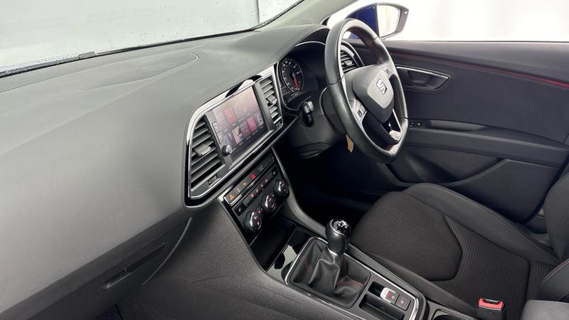 Used SEAT Leon 2018 for sale - 76931193: Photo 2