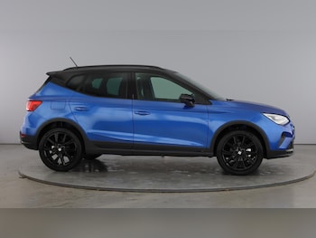 Used SEAT Arona 2025 for sale - 77602900: Photo