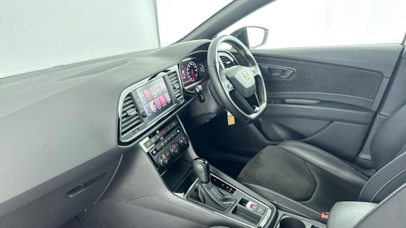 Used SEAT Leon 2020 for sale - 76847487: Photo 2