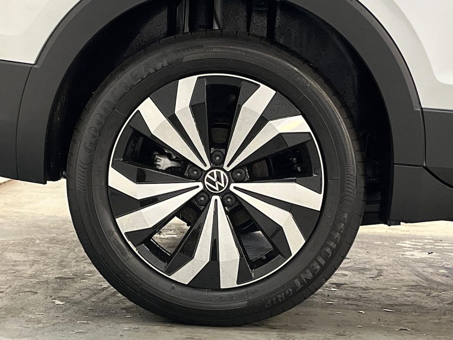 Used Volkswagen T-Cross 2025 for sale - 76288592: Photo 6