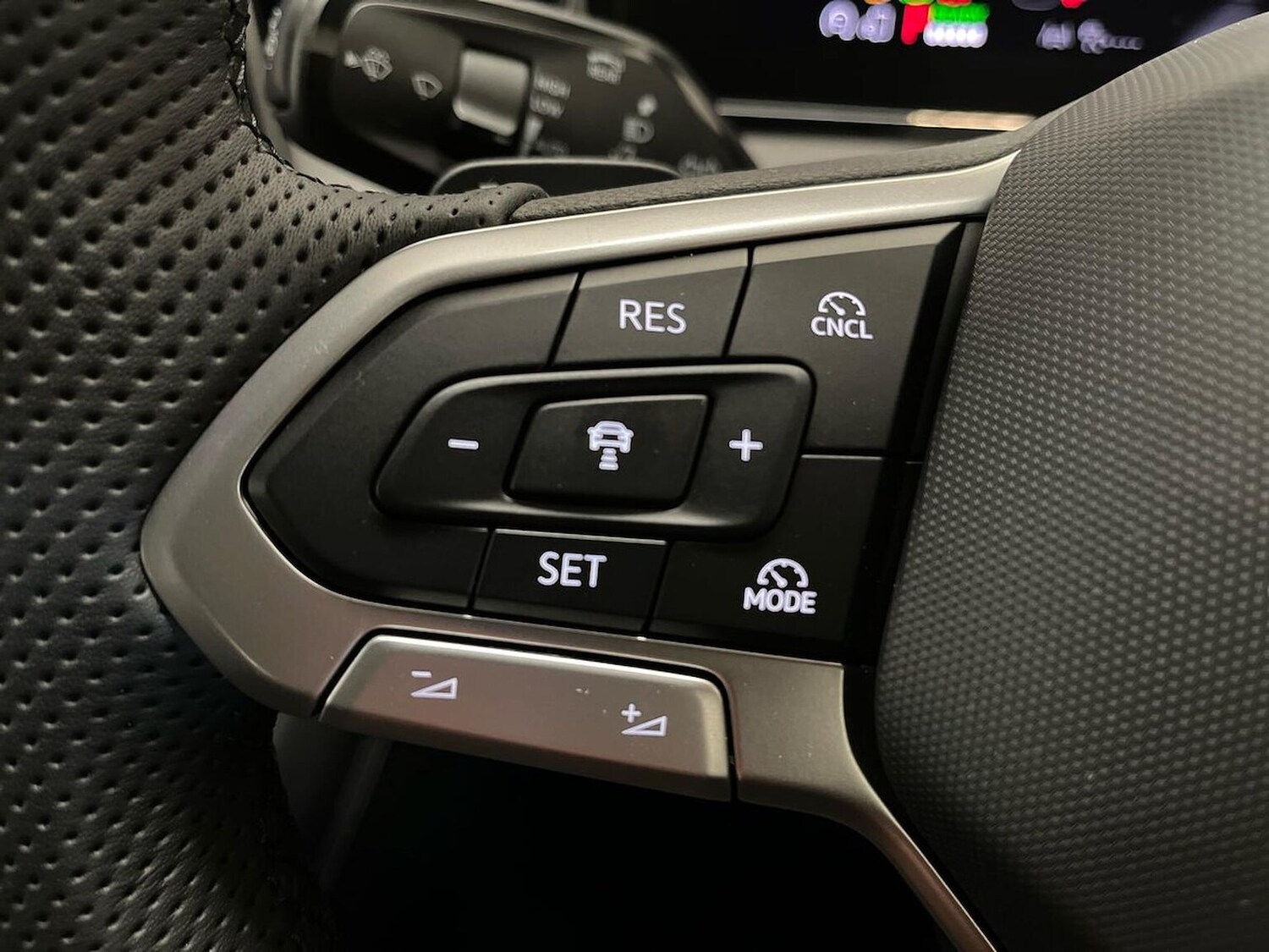 Used Volkswagen Tiguan 2025 for sale - 76102489: Photo 27