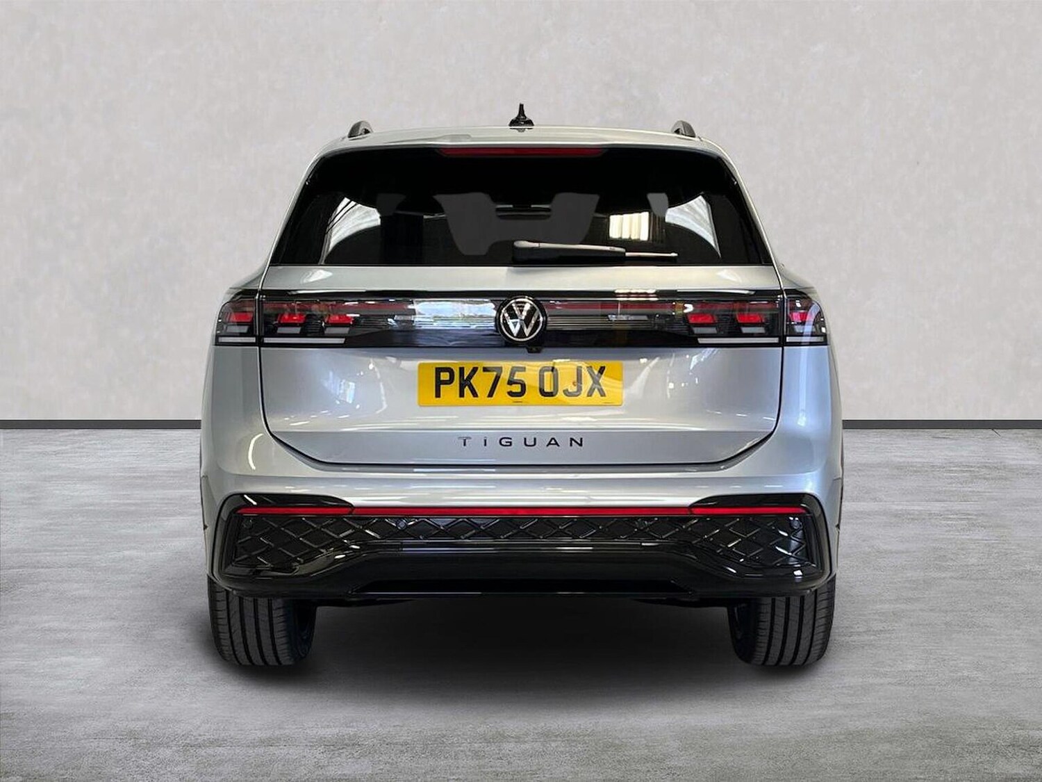 Used Volkswagen Tiguan 2025 for sale - 76102489: Photo 4