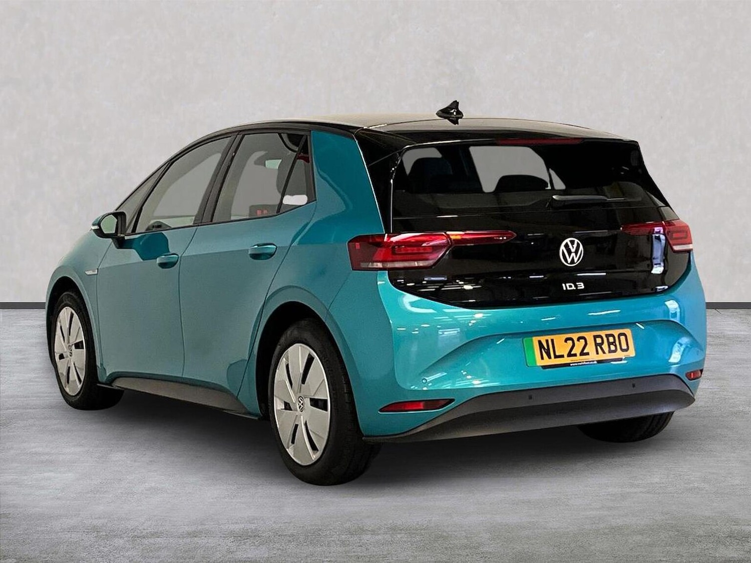 Used Volkswagen ID.3 2022 for sale - 76449600: Photo 2