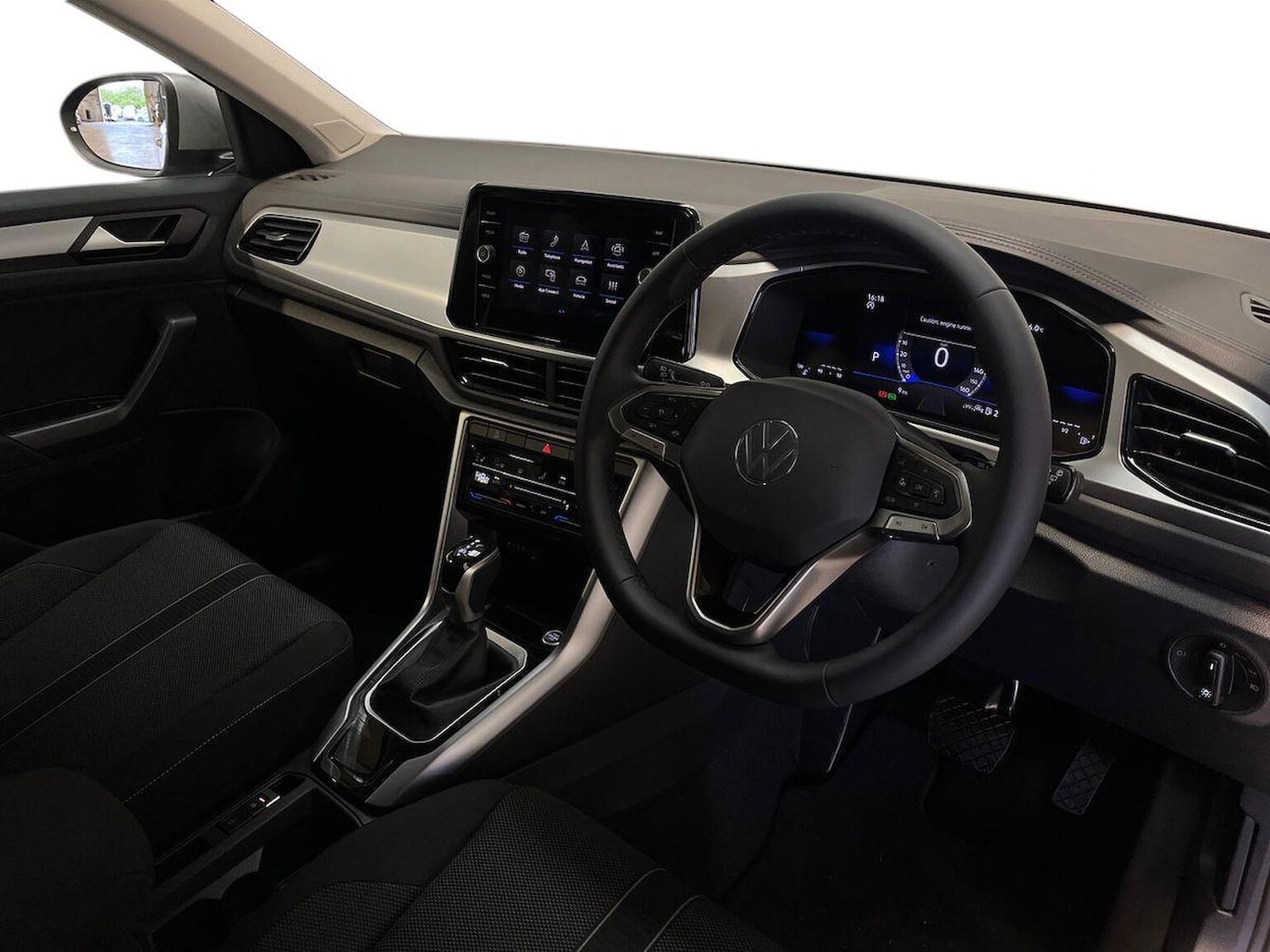 Used Volkswagen T-Roc 2025 for sale - 76770063: Photo 15