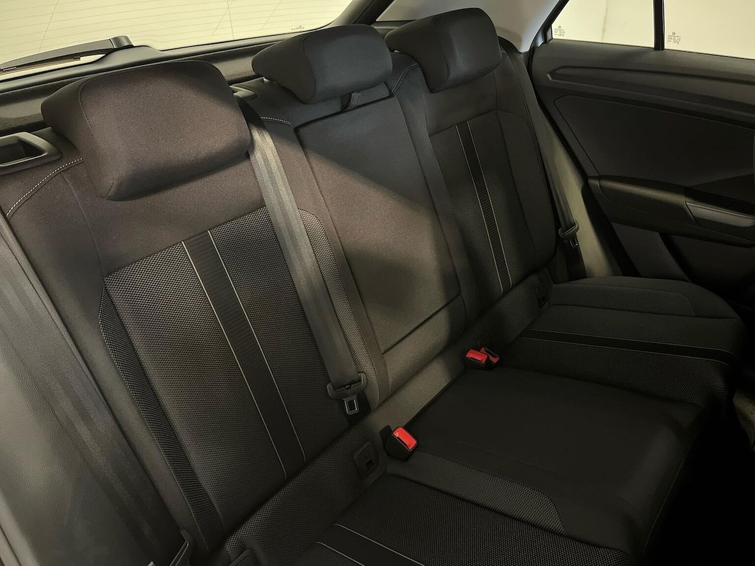 Used Volkswagen T-Roc 2025 for sale - 76770063: Photo 16