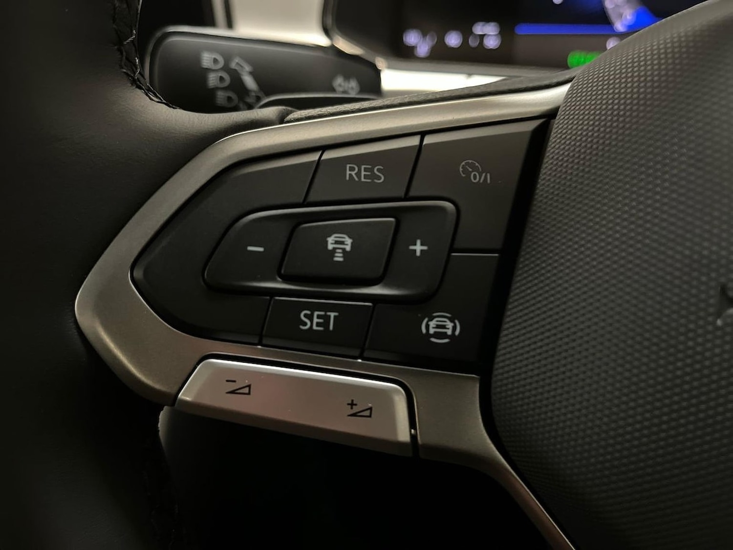 Used Volkswagen T-Roc 2025 for sale - 76770063: Photo 27