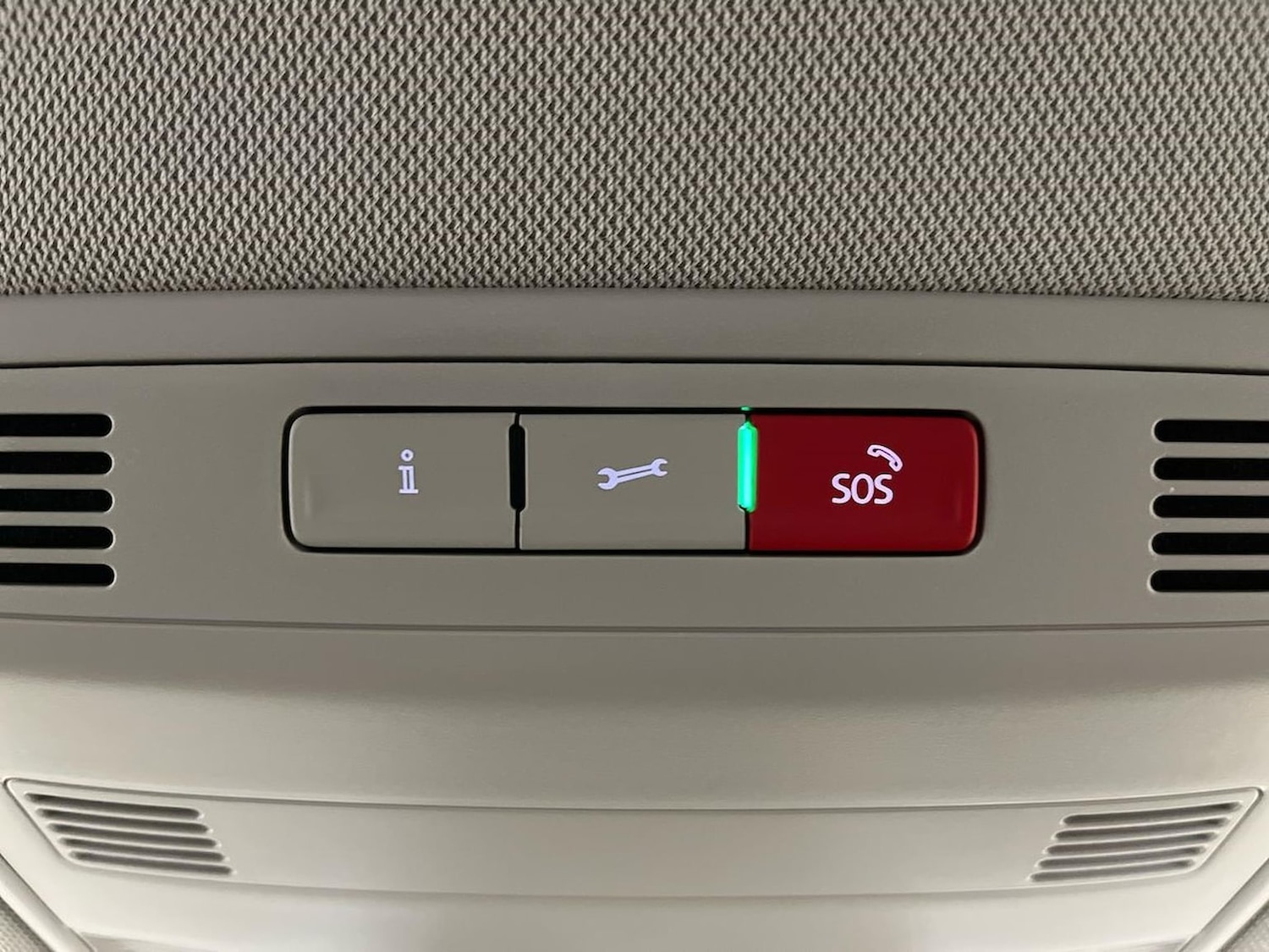 Used Volkswagen T-Roc 2025 for sale - 76770063: Photo 30