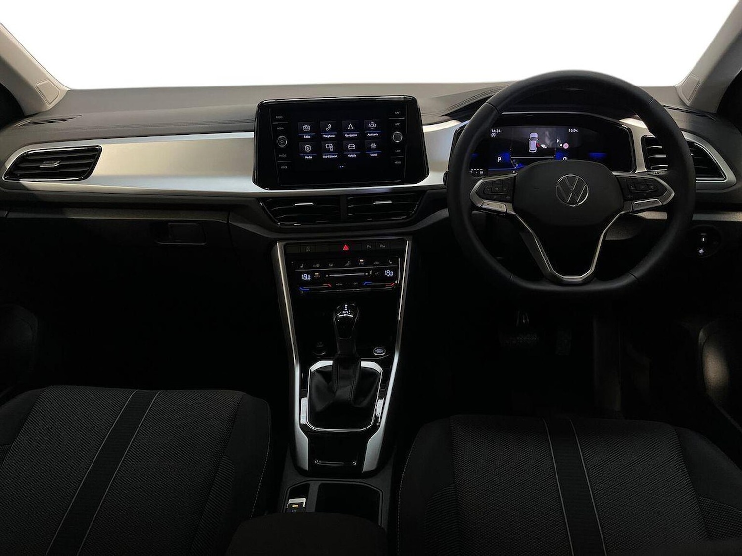 Used Volkswagen T-Roc 2025 for sale - 76770063: Photo 8