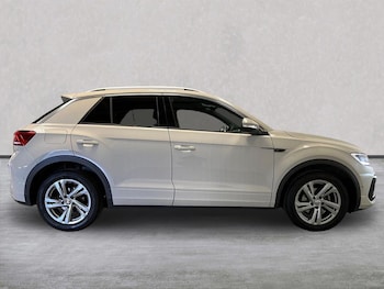 Used Volkswagen T-Roc 2023 for sale - 76566540: Photo