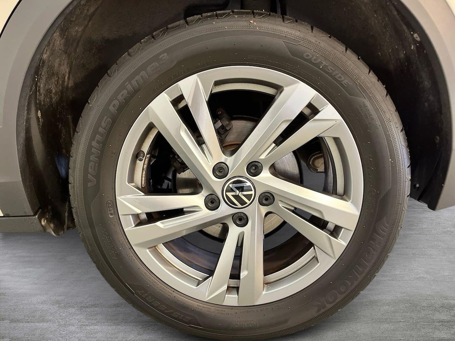 Used Volkswagen T-Roc 2023 for sale - 76566540: Photo 6