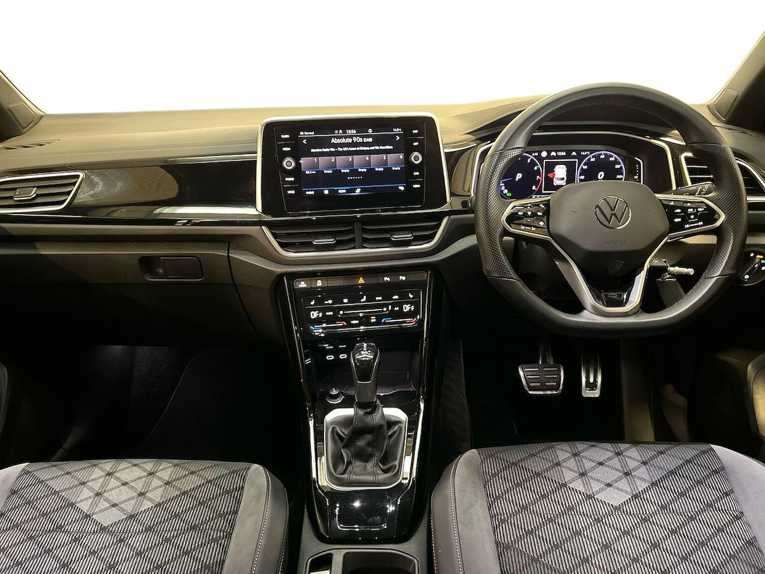 Used Volkswagen T-Roc 2023 for sale - 76566540: Photo 8