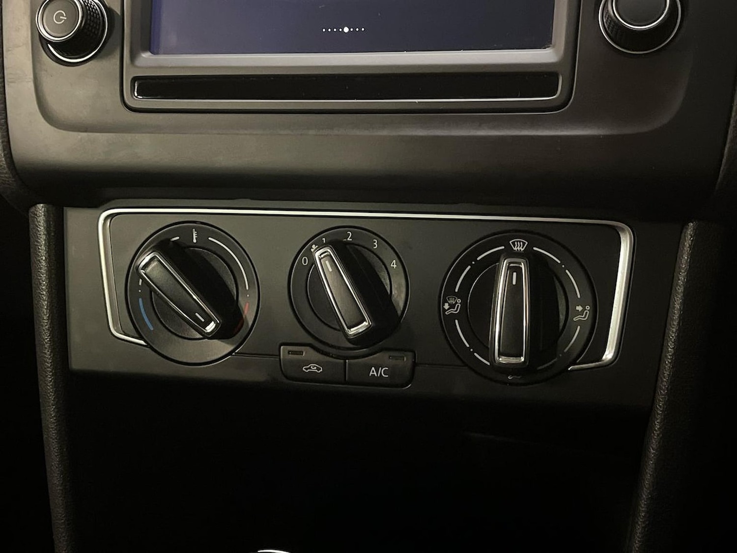 Used Volkswagen Polo 2017 for sale - 76565493: Photo 12