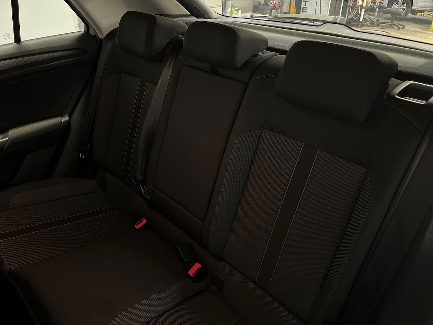 Used Volkswagen T-Roc 2022 for sale - 76532488: Photo 16