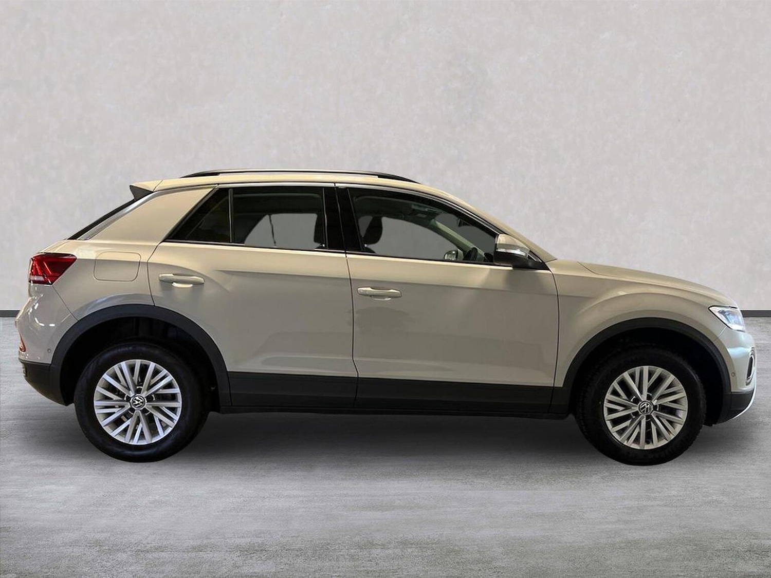 Used Volkswagen T-Roc 2022 for sale - 76532488: Photo 3