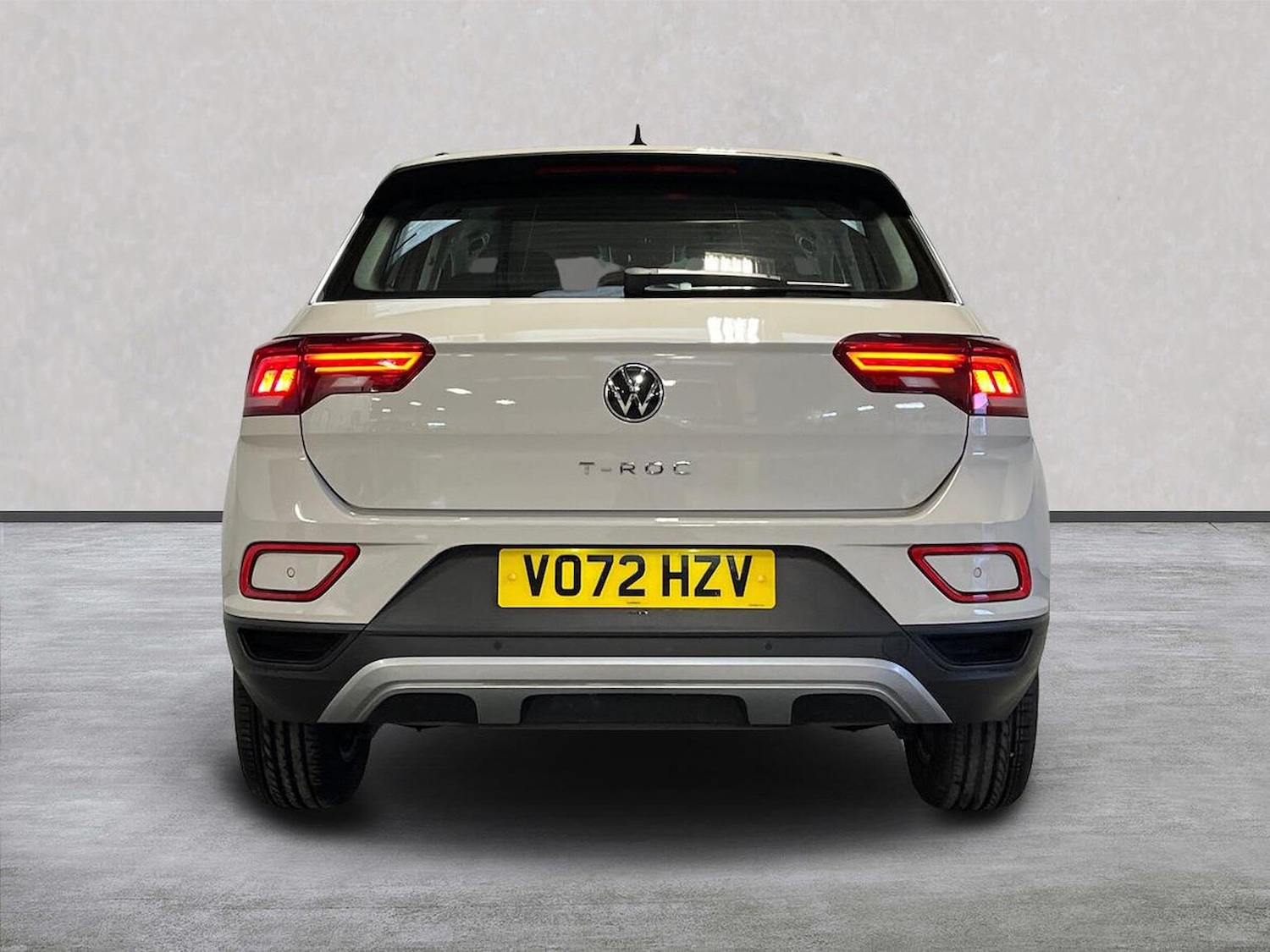 Used Volkswagen T-Roc 2022 for sale - 76532488: Photo 4