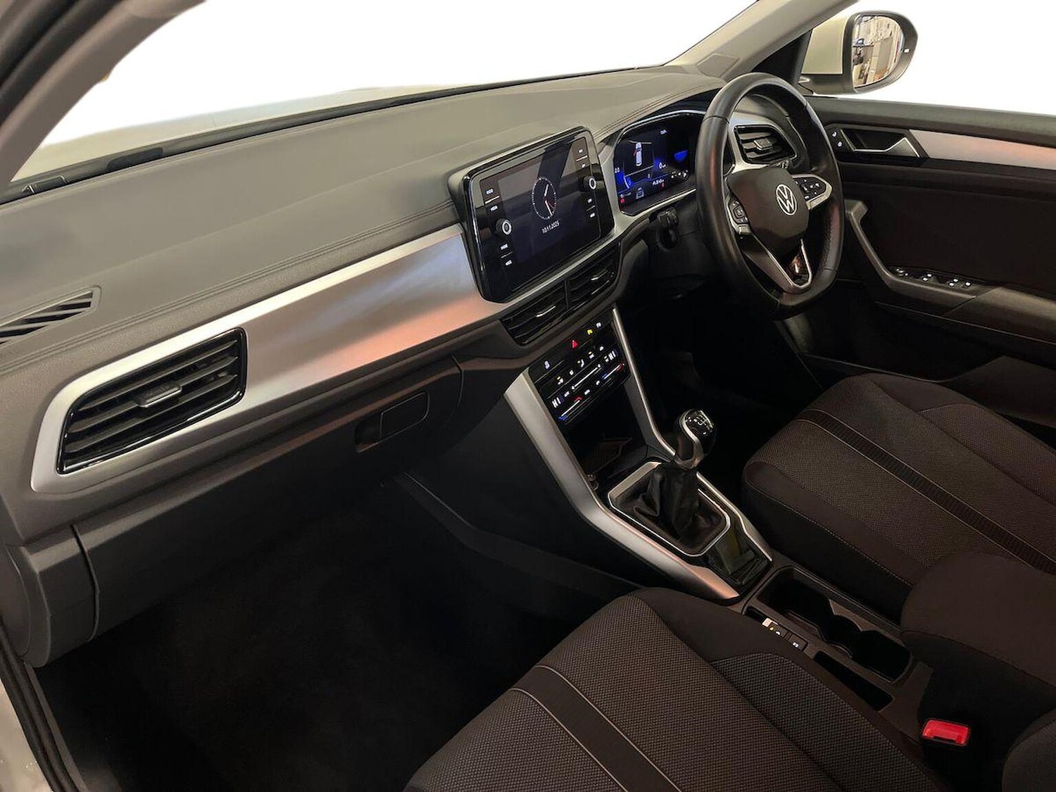 Used Volkswagen T-Roc 2022 for sale - 76532488: Photo 7