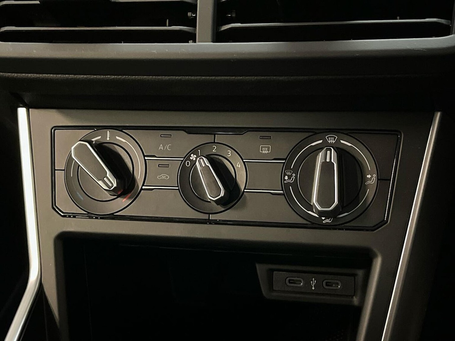 Used Volkswagen Polo 2023 for sale - 76492412: Photo 12