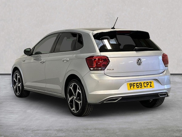 Used Volkswagen Polo 2019 for sale - 76232803: Photo 2