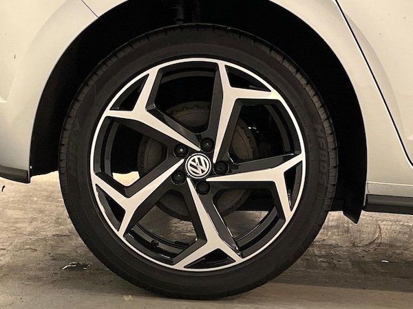 Used Volkswagen Polo 2019 for sale - 76232803: Photo 6