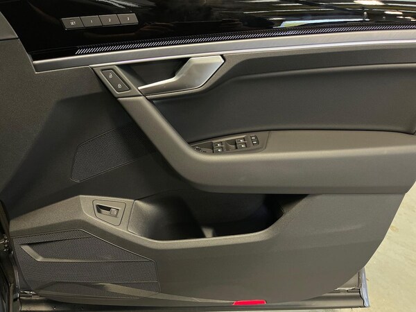 Used Volkswagen Touareg 2025 for sale - 76293030: Photo 21